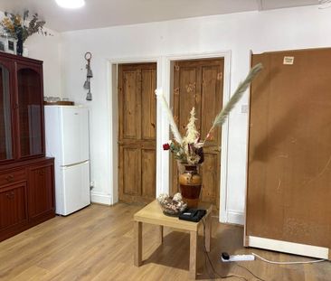 Studio to rent - Photo 6