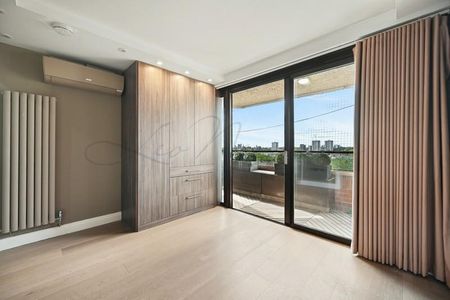 3 bedroom flat to rent - Photo 4