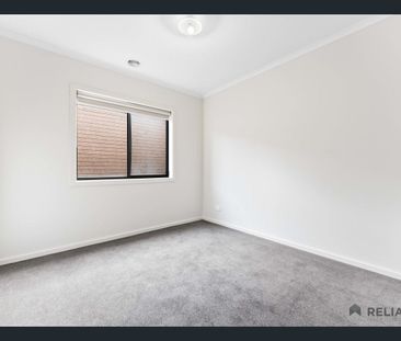 Stylish & Low-Maintenance Living in Prime Strathtulloh Location - Photo 2