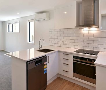 Modern Living in Central Location - Photo 2