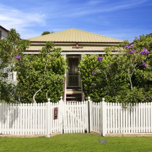 One Bedroom Cottage - Great Location - Photo 3