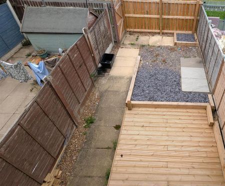 2 bedroom terraced house to rent - Photo 5