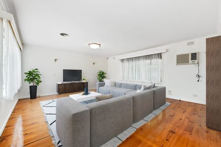 809 Heatherton Road, Springvale VIC 3171 - House For Rent | Domain - Photo 3