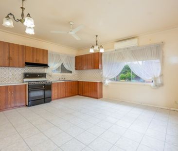 Position-Perfect in the Heart of Reservoir, This Potential-Packed T... - Photo 2