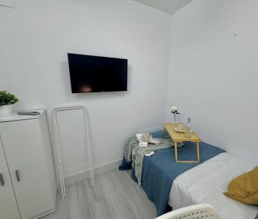 Calle Alhelí, Getafe, Community of Madrid 28903 - Photo 2