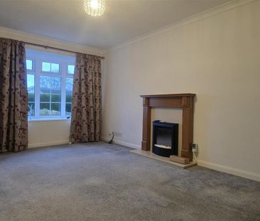2 bedroom semi-detached bungalow to rent - Photo 1