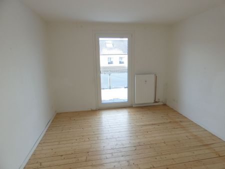 *Ideale 3-Zimmer-Wohnung mit großem Balkon* – komplett modernisiert - Foto 5