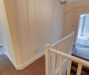 3 bedroom terraced house to rent - Photo 5