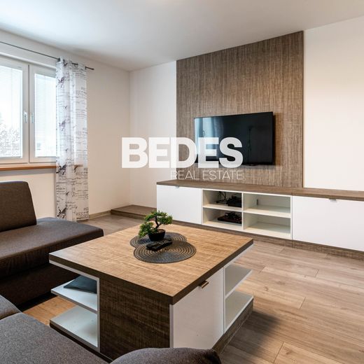 BEDES | Zariadený 3 izbový byt po rekonštrukcii, loggia - Fotografia 1