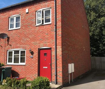 Bellway Close, Coalville, Leicester - Photo 3