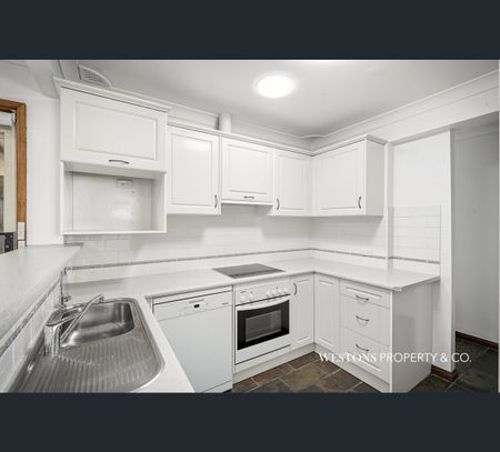 12 Rebecca Parade, Winston Hills, NSW 2153 - Photo 4