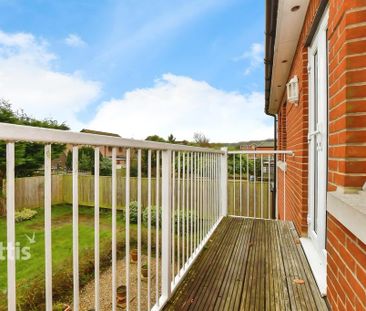 2 bedroom flat to rent - Photo 6