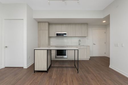 For Lease - 251 Masonry Way Unit# 903, Mississauga, Ontario - Photo 3