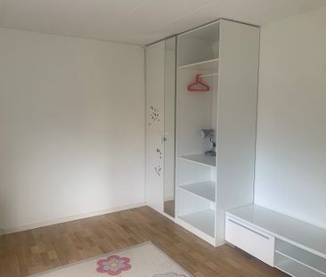 Bullerholmsgränd, Skärholmen - Photo 1