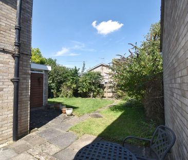 3 bedroom detached house to rent - Photo 3