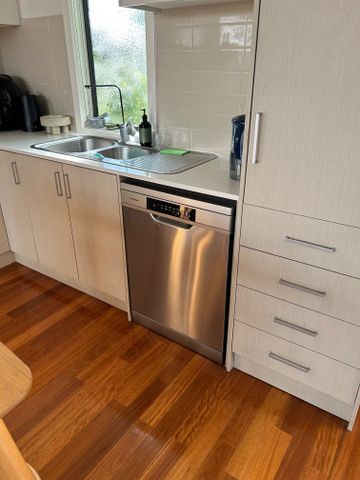 2/227 Albion Street, Brunswick, VIC 3056 - Photo 3