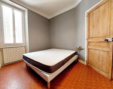 Appartement 2 pièces 56m2 MARSEILLE 2EME 826 euros - Photo 2