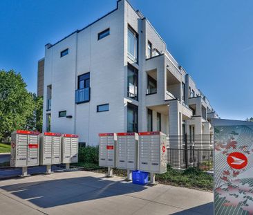 For Lease - 130 Widdicombe Hill Boulevard Unit# 422, Toronto, Ontario - Photo 2