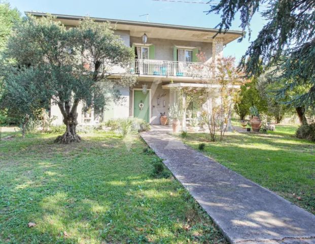 Charmante Familienvilla: eine Oase der Ruhe südlich von Vicenza - Photo 1