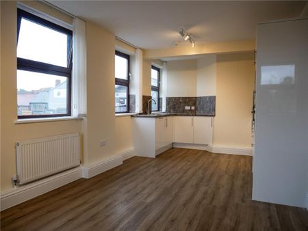 2 bedroom apartment to rent - Photo 4