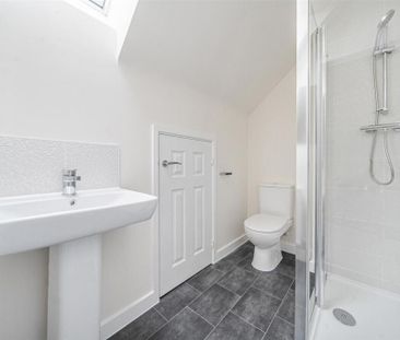 3 bedroom detached house to rent - Photo 5