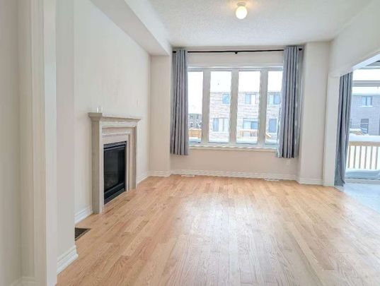 For Lease - 4 Sam Battaglia Crescent, Georgina, Ontario - Photo 1