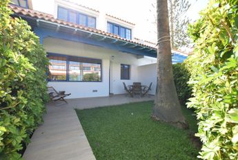 Detached house near the beach