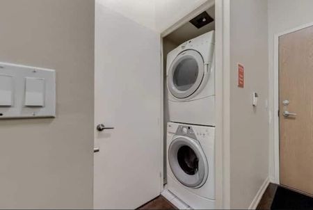 For Lease - 219 Fort York Boulevard Unit# 101, Toronto, Ontario - Photo 3