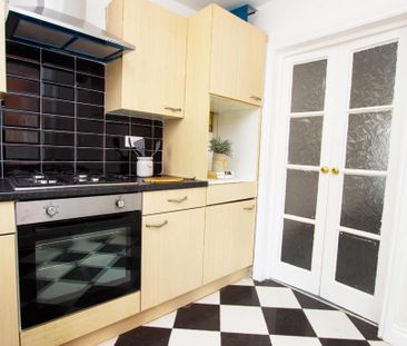 2 bedroom terraced house to rent - Photo 6