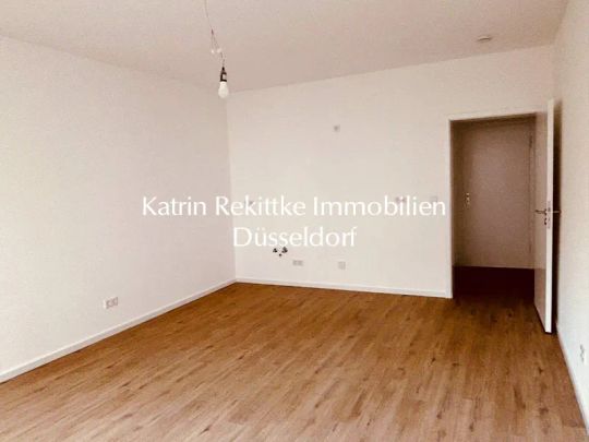 🍬SüßE STUDIOWOHNUNG🍬 GANZ RUHIG ZUM INNENHOF IN WUNDERBARER LAFGE VON OBERKASSEL❗ - Photo 1