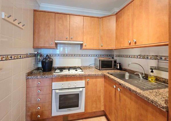 Apartment with 2 bedrooms with swimming pool LONG TERM