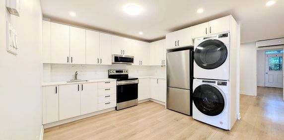 Renovated 4 1/2, Metro Lasalle,Verdun - Photo 2