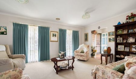 331 Shirleen Crescent, Lavington - Photo 4