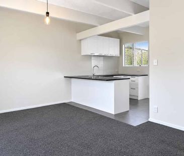 For Rent Reynella Drive 2 Bedrooms - Photo 2