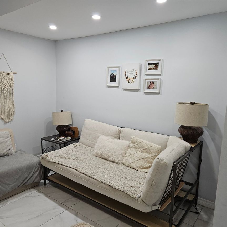 For Lease - 141 Coxwell Avenue Unit# Lower, Toronto, Ontario - Photo 1