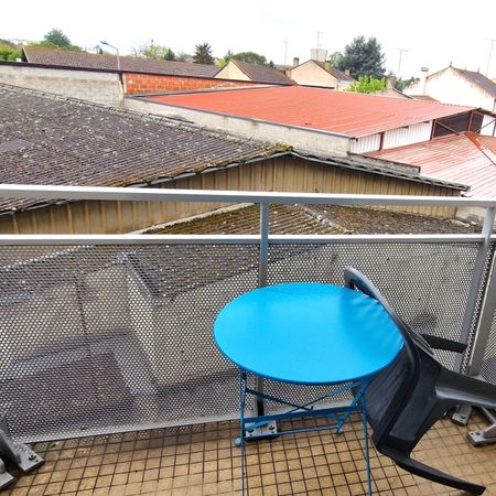 Location Appartement 1 pièce 24m² MARMANDE 47200 - Photo 4