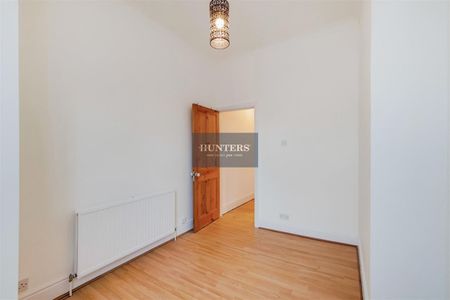 2 bedroom Flat To Let Total Size: 664 SQ FT - Photo 3