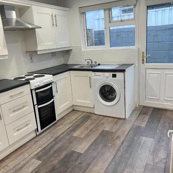 42 Cecil Street, Newry, BT35 6AU - Photo 1