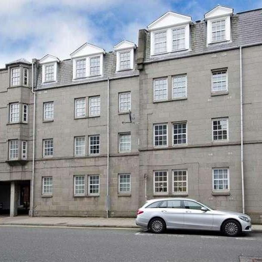 Picardy Court, Top Floor, AB10 - Photo 1