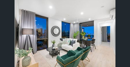 Charming 2-Bedroom House in West Village - Your New Home Sweet Home! - Photo 2