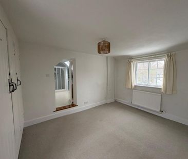 4 bedroom detached house to rent - Photo 5