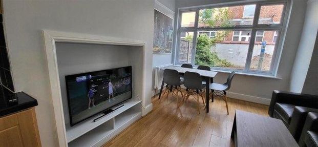 5 bedroom house share to rent - Photo 1