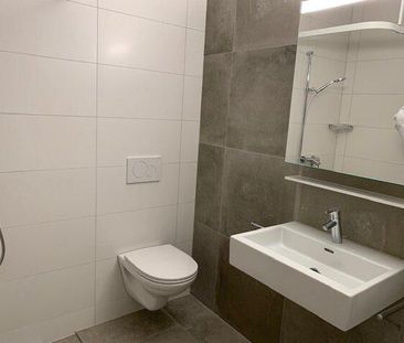 APARTMENT WITH FRAMING - Place de la Gare 4a, 2.5-room apartment - Photo 3