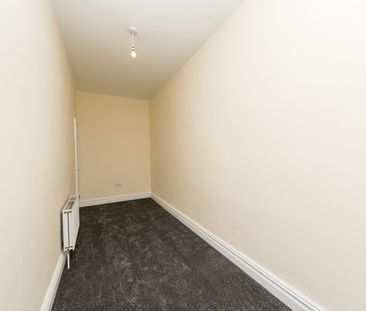 GREAT NORTHERN STREET MORLEY LEEDS LS27 9AF - Photo 3