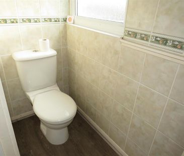 3 bedroom terraced house to rent - Photo 6