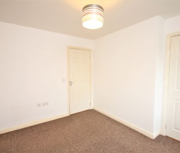 Furtherfield, Bamber Bridge - Photo 1