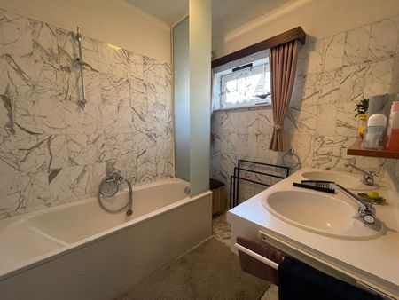 Gelijkvloers appartement met 2 slaapkamers - Foto 5