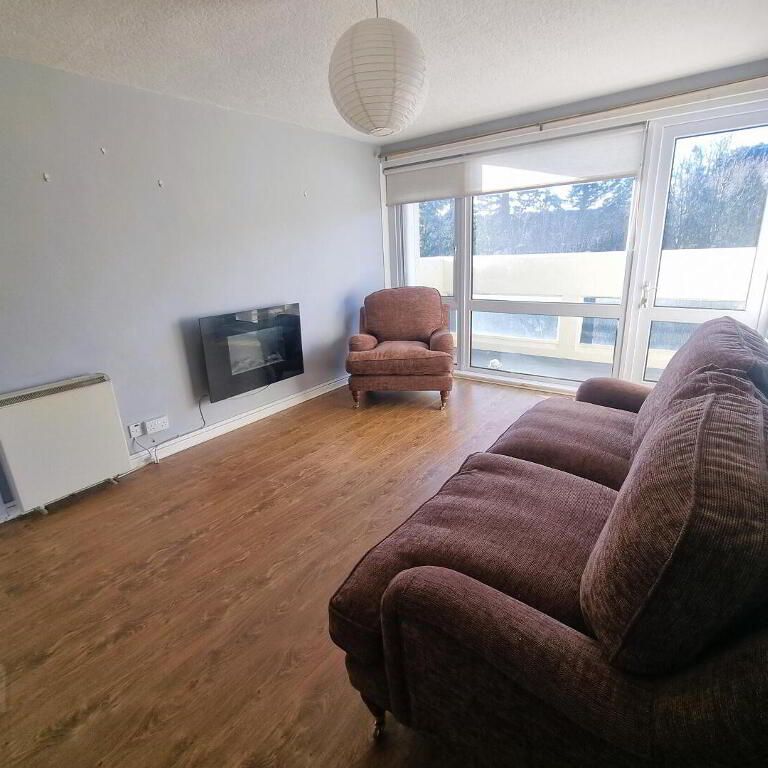 6D, Ferndale House, Dunmurry, BT17 9DB - Photo 1