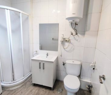 Piso de alquiler en Calle de Vallehermoso, Arapiles - Photo 1