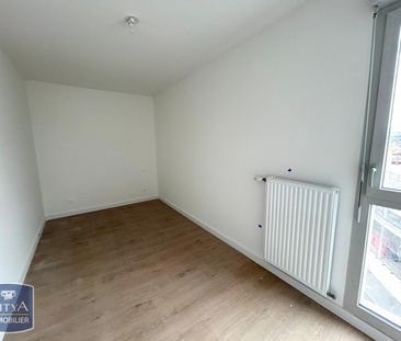 Location Appartement 3 pièces 69m² ST ETIENNE 42000 - Photo 2